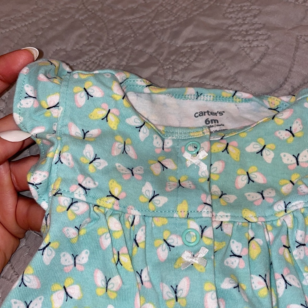 Carter’s Romper - Picture 4 of 5